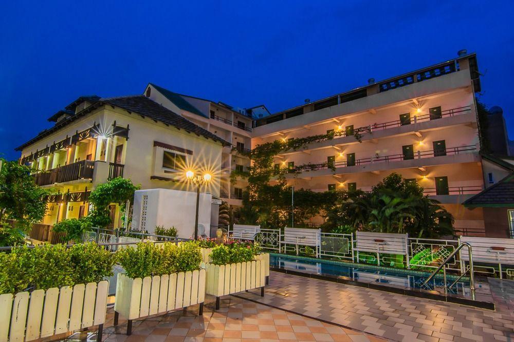 Sutus Court 3 Hotel Патая Екстериор снимка