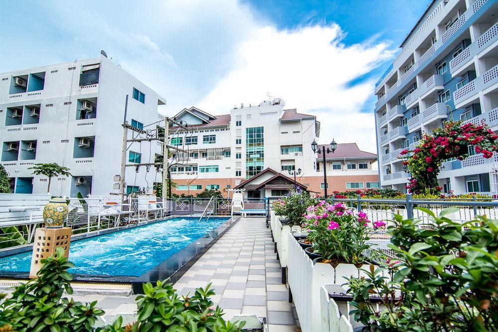 Sutus Court 3 Hotel Патая Екстериор снимка