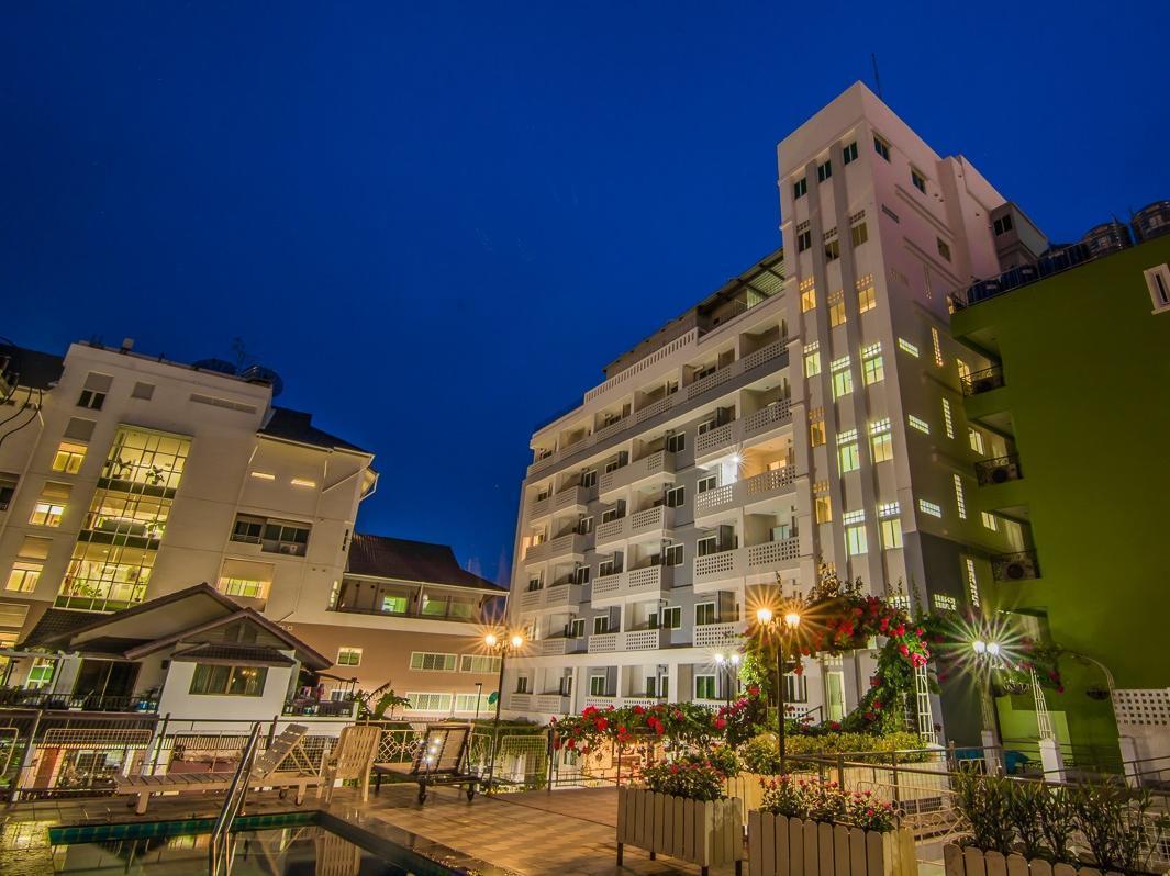 Sutus Court 3 Hotel Патая Екстериор снимка