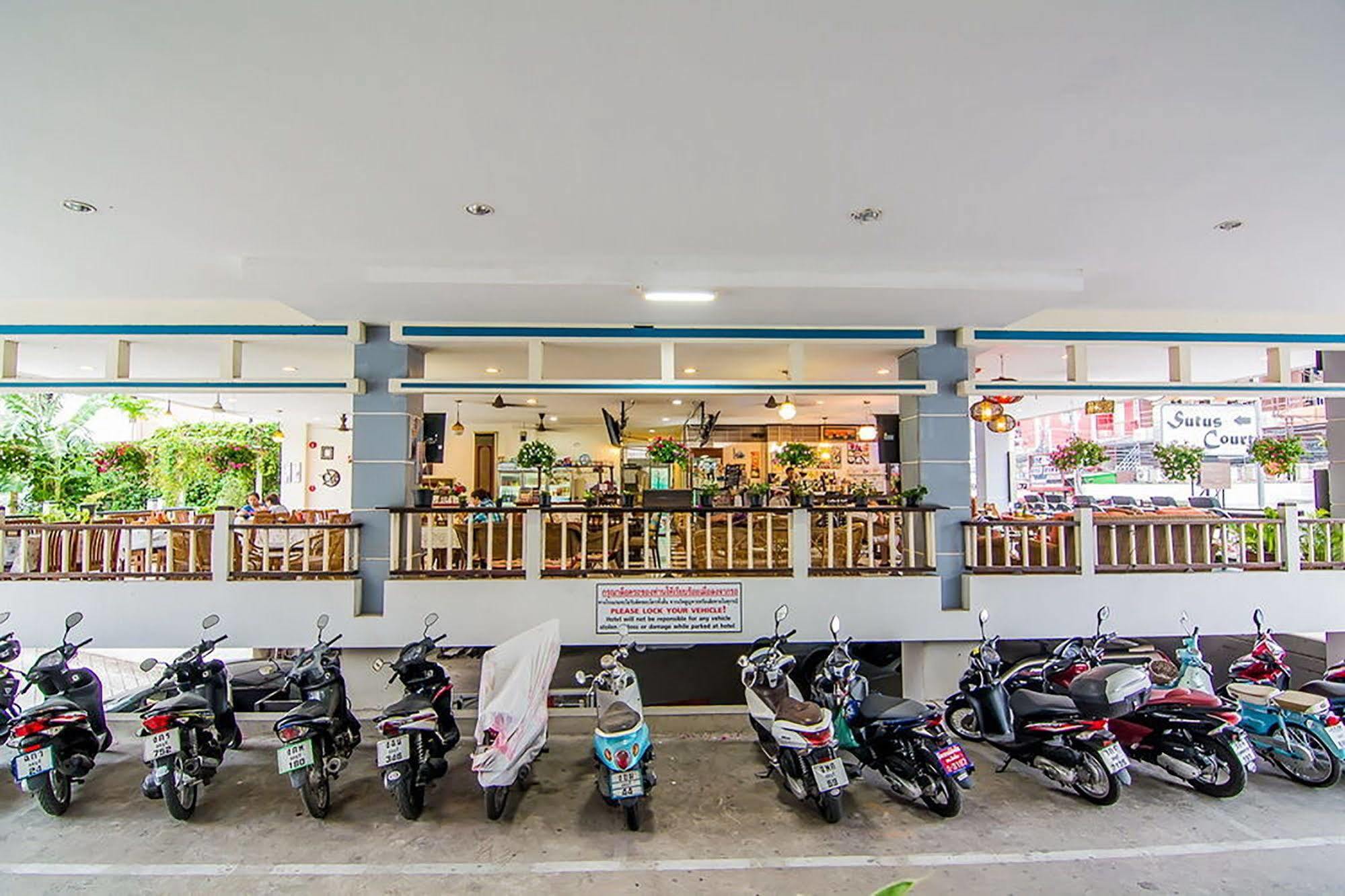 Sutus Court 3 Hotel Патая Екстериор снимка