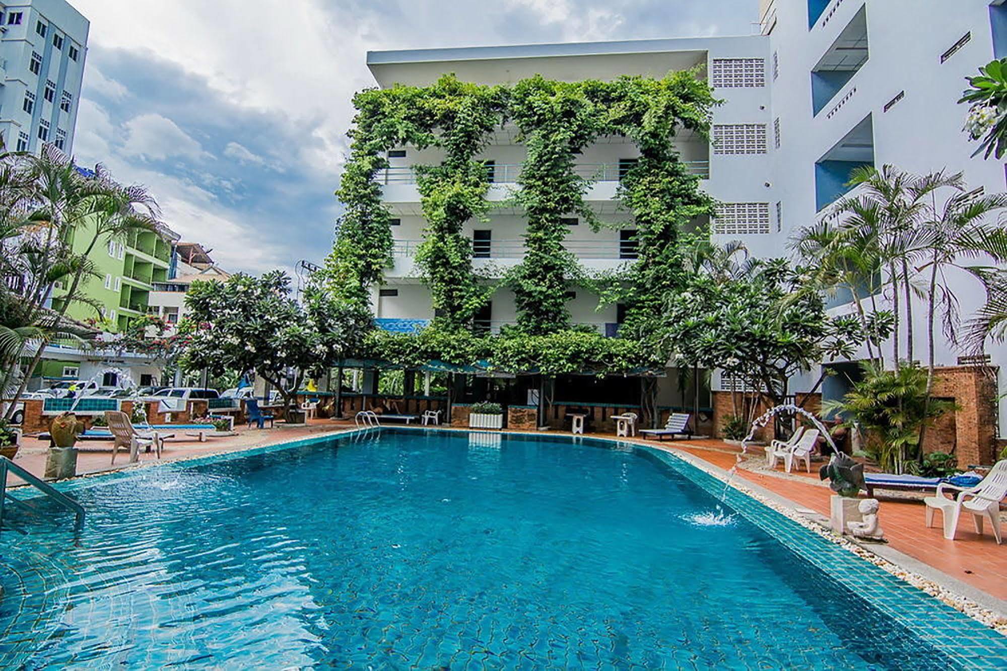 Sutus Court 3 Hotel Патая Екстериор снимка